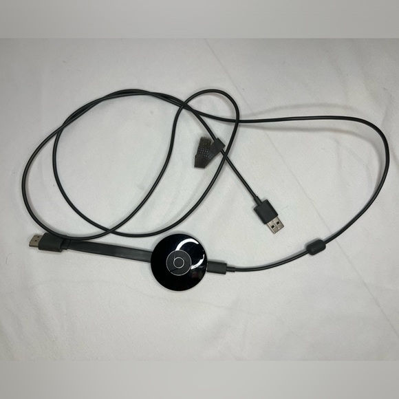 TV Evolution Box, PC to TV Wireless Streaming, Casting Device for TV, extra cord - Picture 1 of 2